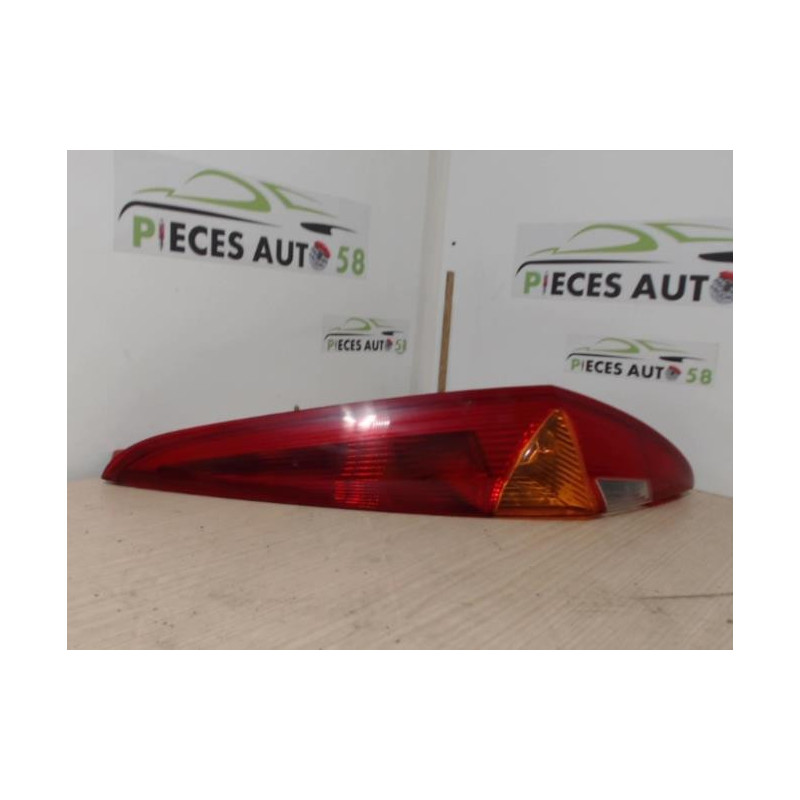 Feu arriere principal droit (feux) FIAT PUNTO 2 PHASE 1 d’occasion