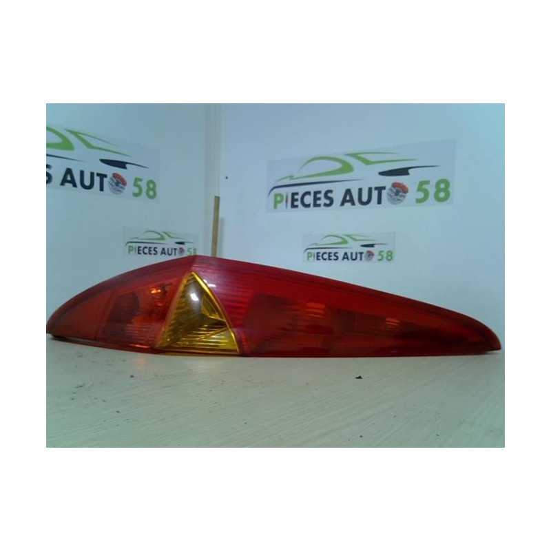 Feu arriere principal gauche (feux) FIAT PUNTO 2 PHASE 1 d’occasion