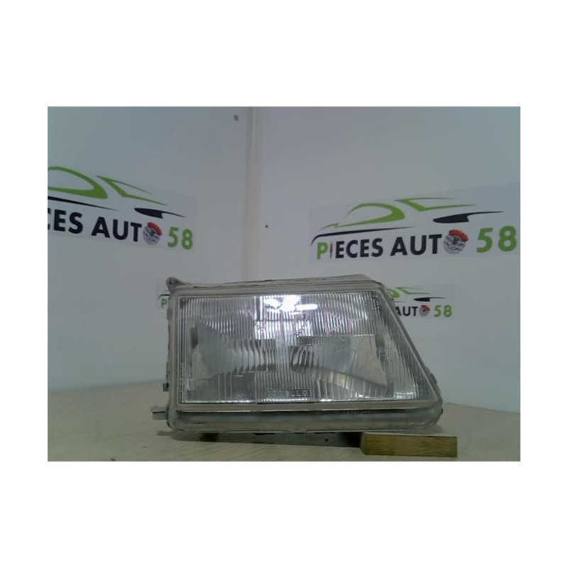 Optique avant principal droit (feux)(phare) LANCIA  d’occasion
