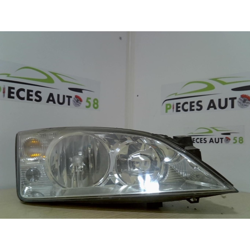 Optique avant principal droit (feux)(phare) FORD  d’occasion