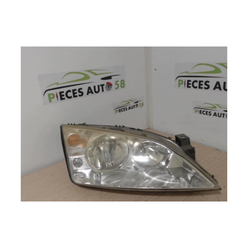 Optique avant principal droit (feux)(phare) FORD MONDEO 2 d’occasion