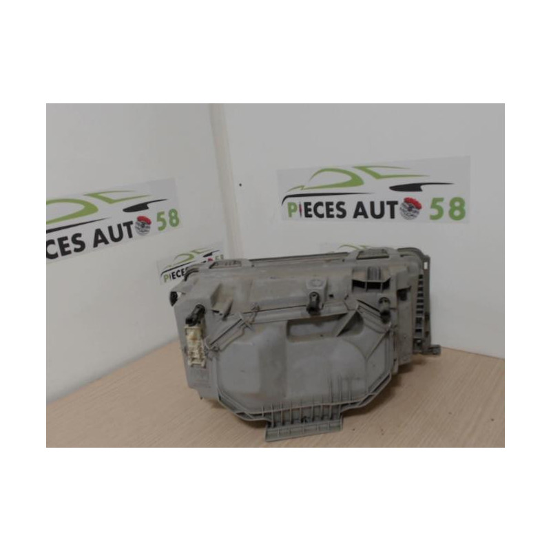 Optique avant principal gauche (feux)(phare) MERCEDES 2.5 D 95 10V d’occasion