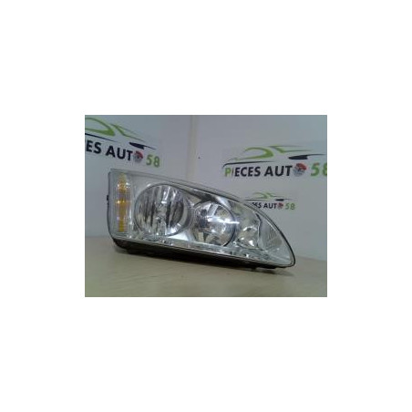 Optique avant principal droit (feux)(phare) FORD FOCUS 2 PHASE 1 BREAK d’occasion