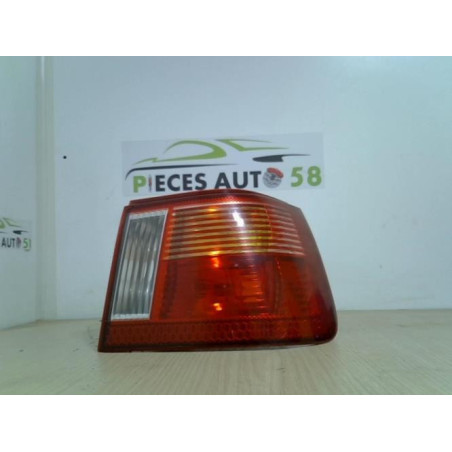 Feu arriere principal droit (feux) SEAT IBIZA 2 PHASE 3 d’occasion