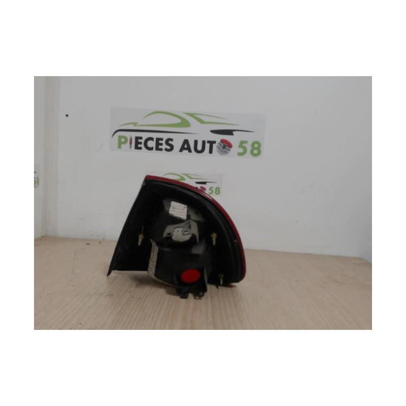 Feu arriere principal gauche (feux) SEAT CORDOBA 1 PHASE 2 d’occasion