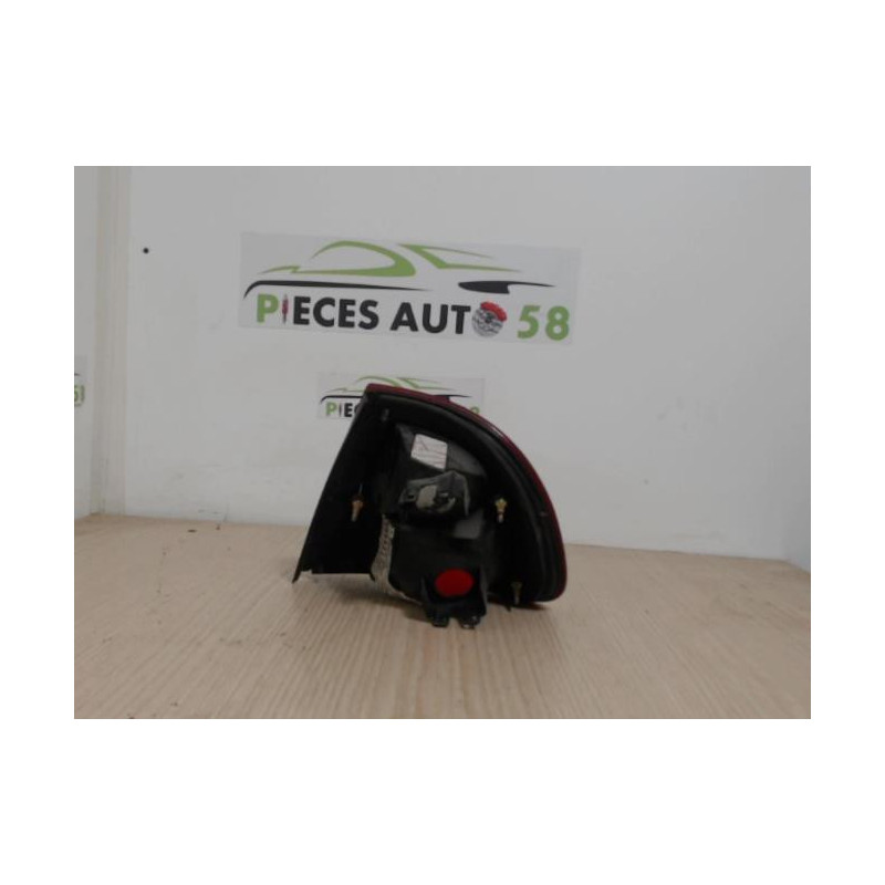 Feu arriere principal gauche (feux) SEAT CORDOBA 1 PHASE 2 d’occasion