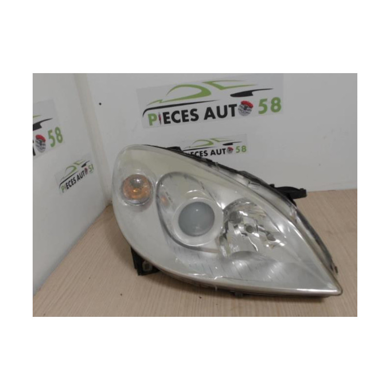 Optique avant principal droit (feux)(phare) MERCEDES  d’occasion