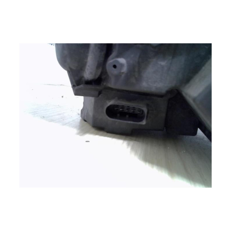 Optique avant principal droit (feux)(phare) MERCEDES  d’occasion