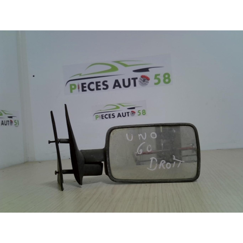 Retroviseur droit FIAT UNO PHASE 1 d’occasion