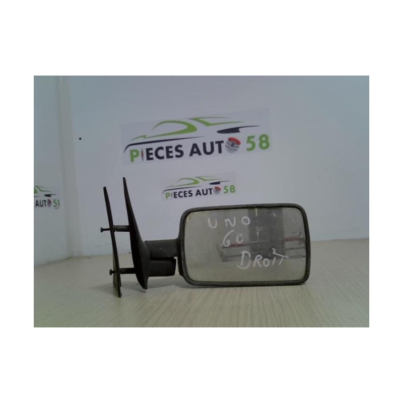 Retroviseur droit FIAT UNO PHASE 1 d’occasion