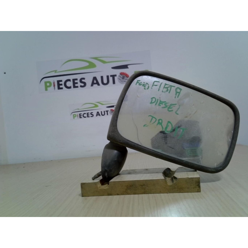 Retroviseur droit FORD  d’occasion