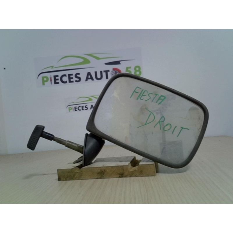 Retroviseur droit FORD  d’occasion
