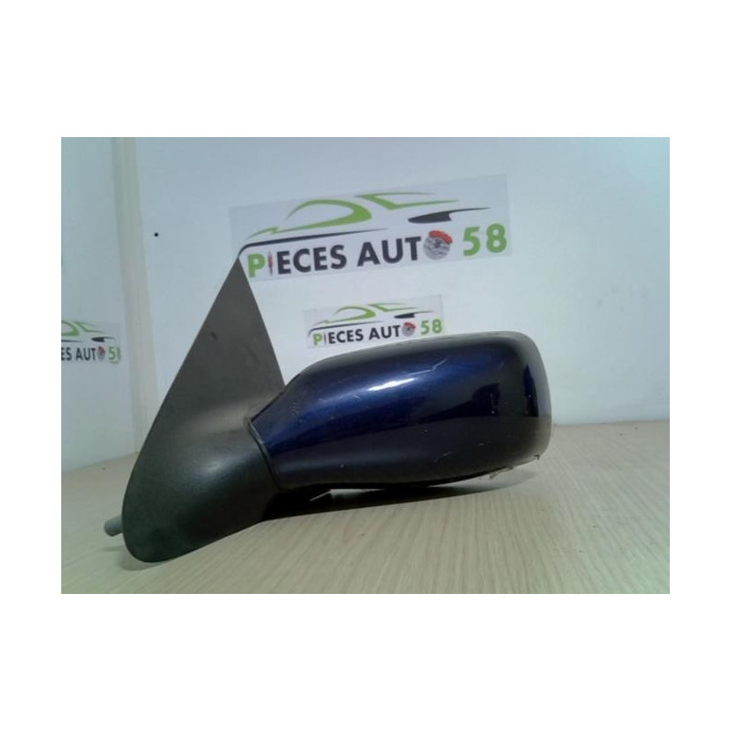 Retroviseur gauche FORD 1.8 TD d’occasion