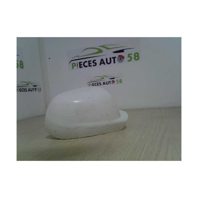Coquille de retroviseur droit VOLKSWAGEN  d’occasion