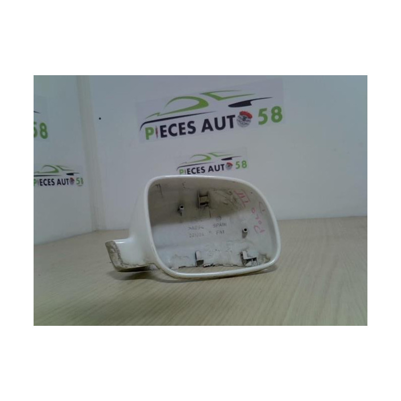 Coquille de retroviseur droit VOLKSWAGEN  d’occasion