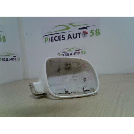 Coquille de retroviseur droit VOLKSWAGEN  d’occasion