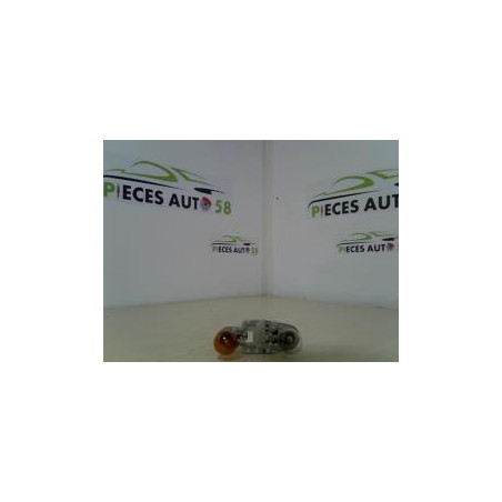 Platine feu arriere droit FORD MONDEO 3 PHASE 1 d’occasion