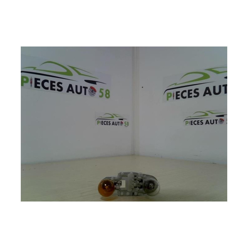 Platine feu arriere droit FORD MONDEO 3 PHASE 1 d’occasion