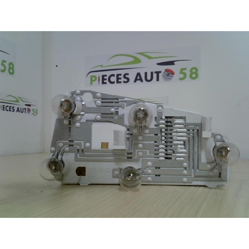 Platine feu arriere gauche PEUGEOT  d’occasion