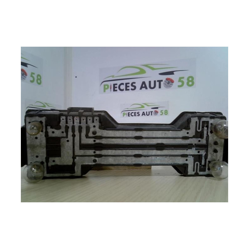 Platine feu arriere droit AUDI  d’occasion