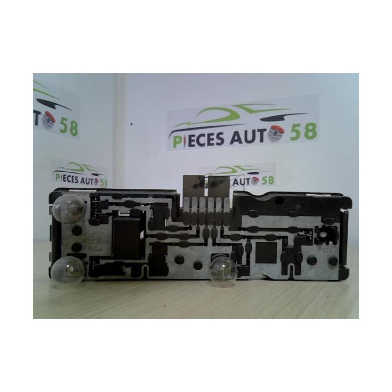 Platine feu arriere gauche VOLKSWAGEN  d’occasion