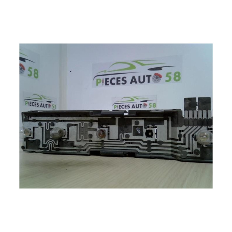 Platine feu arriere gauche VOLKSWAGEN  d’occasion