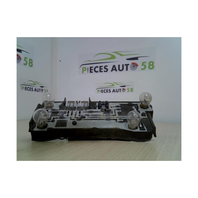 Platine feu arriere gauche VOLKSWAGEN  d’occasion