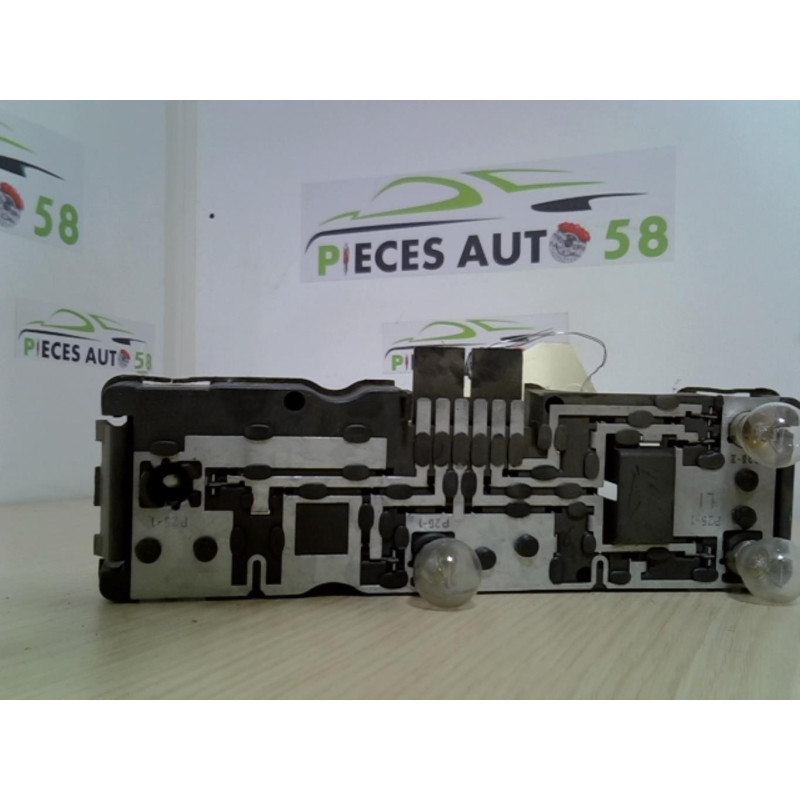 Platine feu arriere gauche VOLKSWAGEN  d’occasion