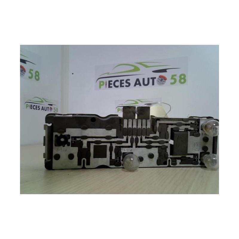 Platine feu arriere gauche VOLKSWAGEN  d’occasion