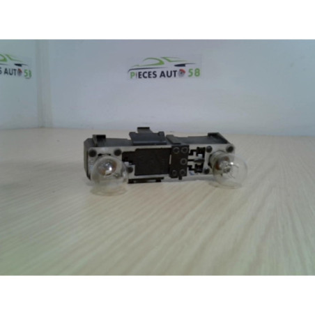 Platine feu arriere gauche RENAULT LAGUNA 1 PHASE 2 d’occasion