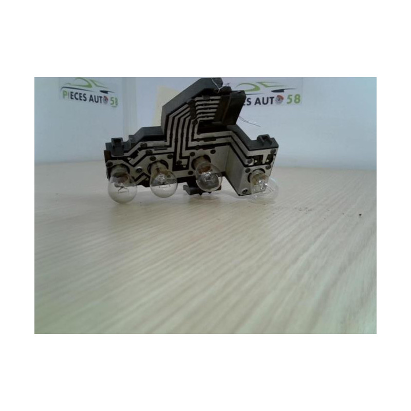 Platine feu arriere gauche AUDI  d’occasion