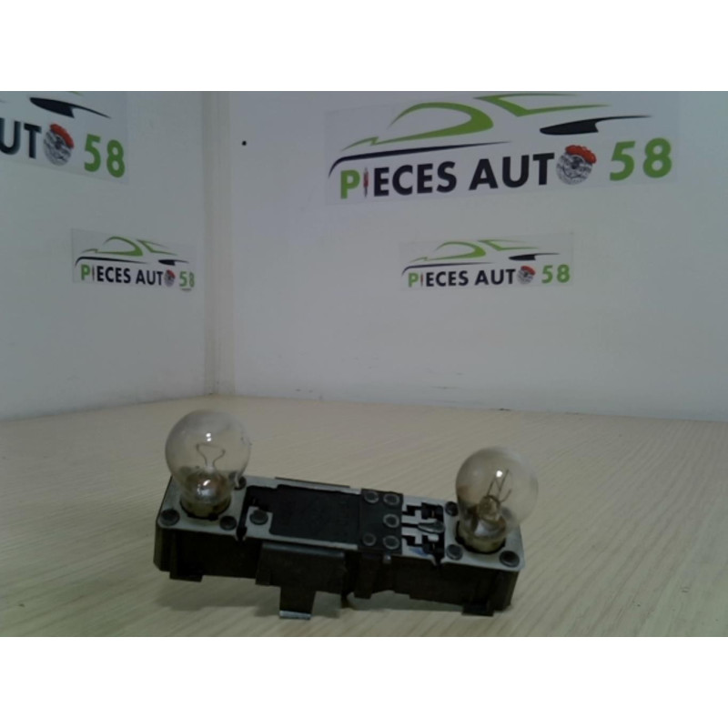Platine feu arriere gauche RENAULT LAGUNA 1 PHASE 2 d’occasion