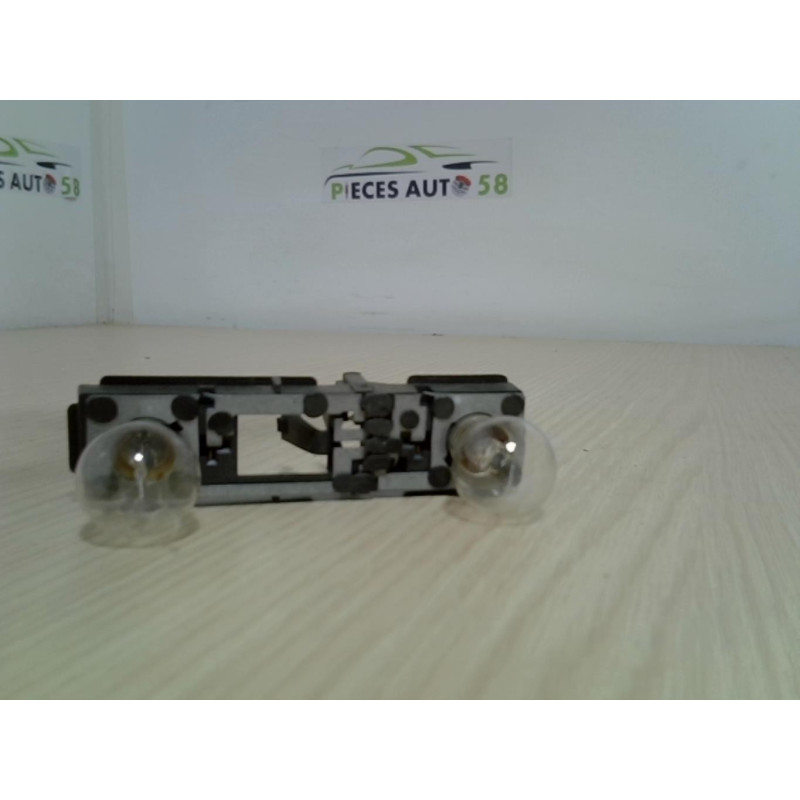 Platine feu arriere droit RENAULT LAGUNA 1 PHASE 2 d’occasion