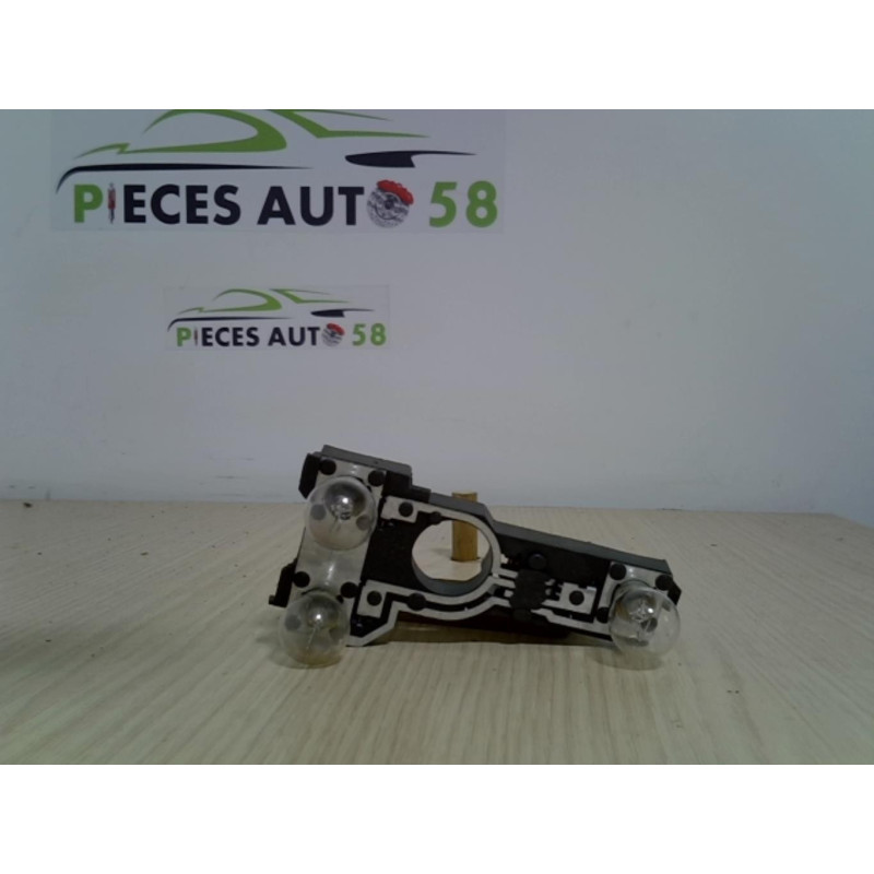 Platine feu arriere droit RENAULT LAGUNA 2 PHASE 1 d’occasion