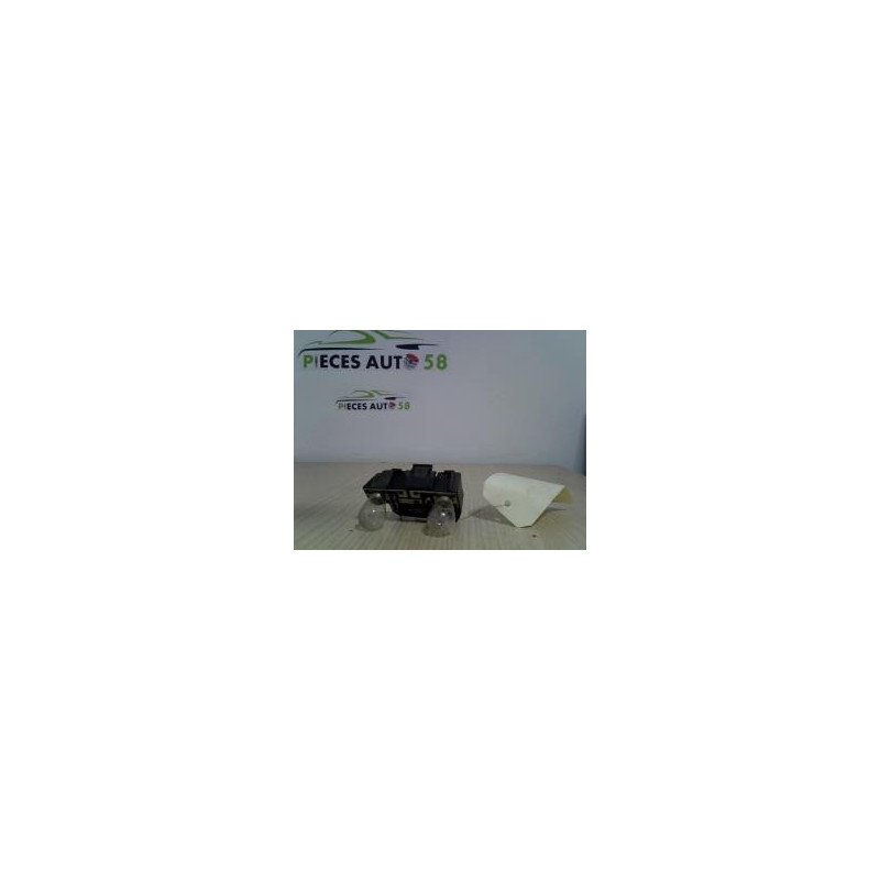 Platine feu arriere droit RENAULT  d’occasion