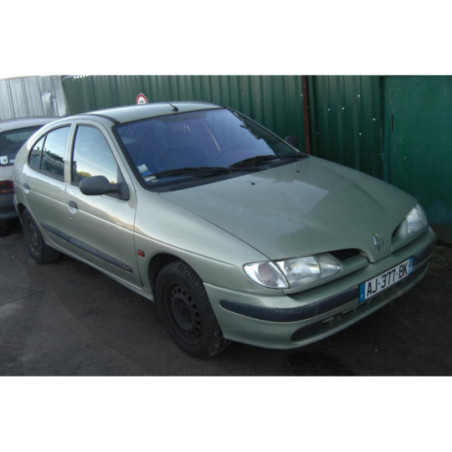 Platine feu arriere gauche RENAULT  d’occasion