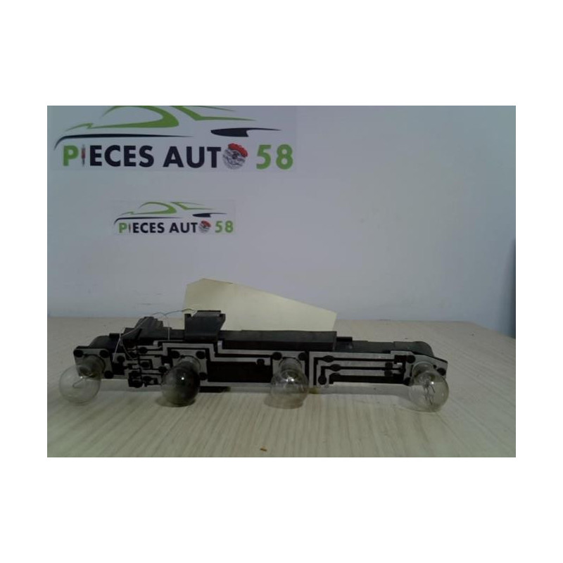 Platine feu arriere gauche RENAULT LAGUNA 1 PHASE 2 BREAK d’occasion