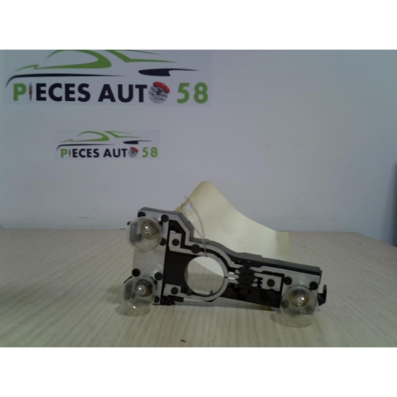 Platine feu arriere gauche RENAULT  d’occasion