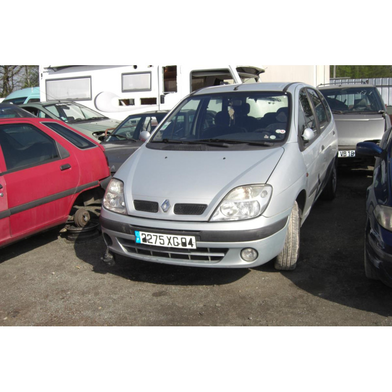 Platine feu arriere gauche RENAULT  d’occasion