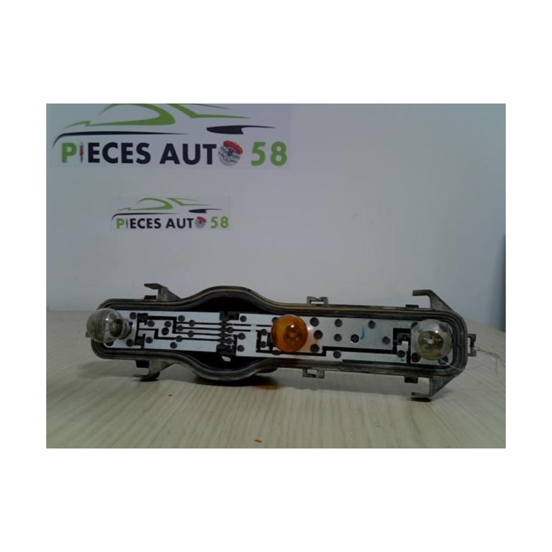 Platine feu arriere gauche RENAULT  d’occasion