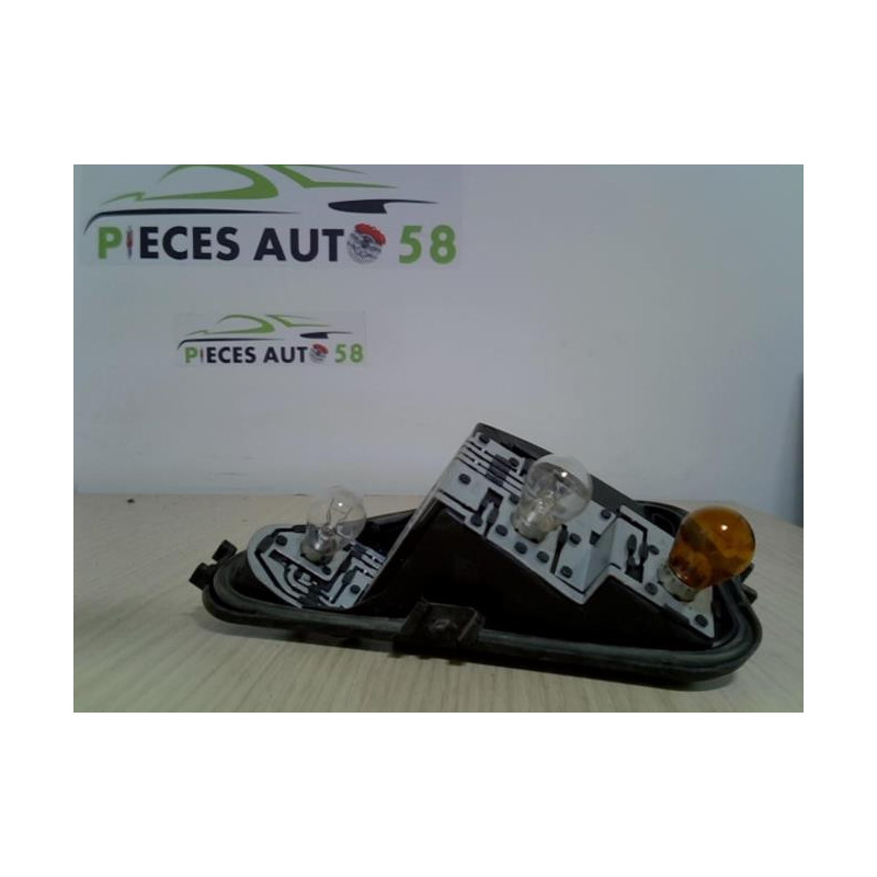 Platine feu arriere droit RENAULT  d’occasion
