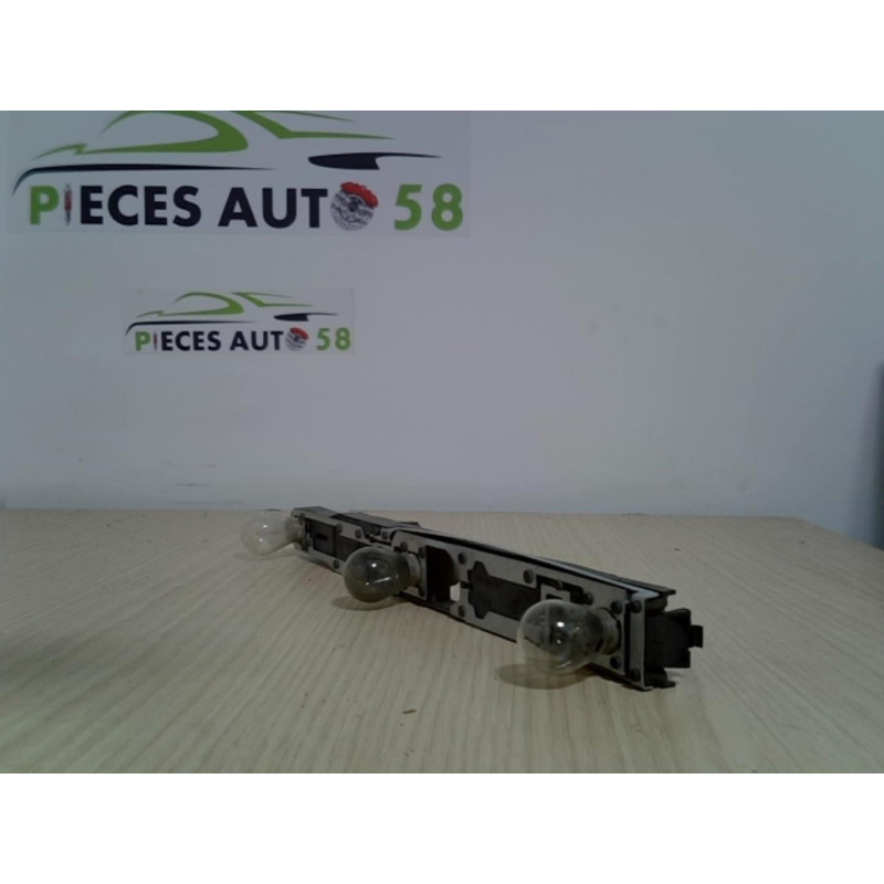 Platine feu arriere gauche RENAULT  d’occasion