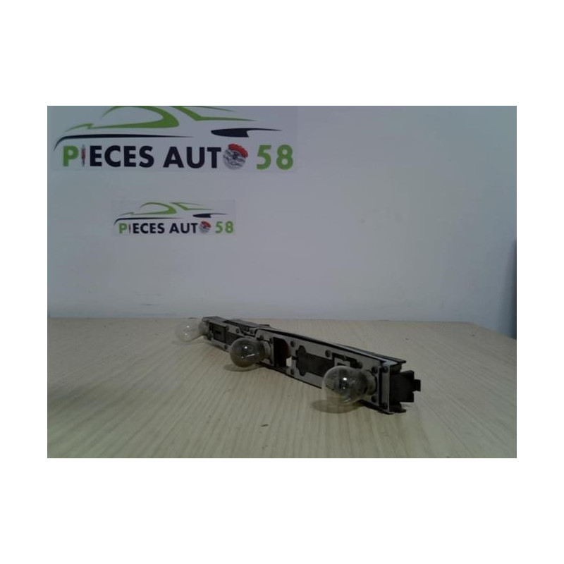 Platine feu arriere gauche RENAULT  d’occasion