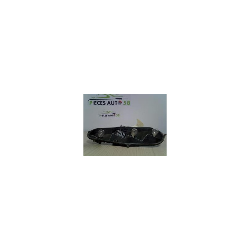Platine feu arriere gauche PEUGEOT 107 PHASE 1 d’occasion