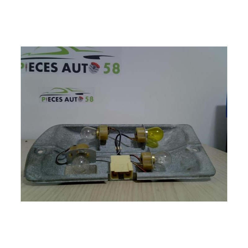 Platine feu arriere gauche AUDI  d’occasion