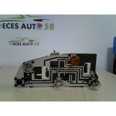 Platine feu arriere droit PEUGEOT  d’occasion