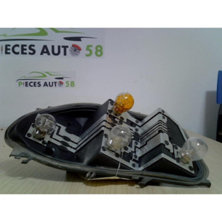 Platine feu arriere droit RENAULT  d’occasion