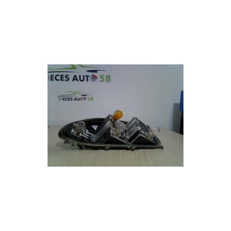 Platine feu arriere droit RENAULT  d’occasion