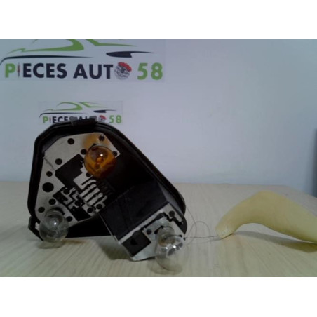 Platine feu arriere droit RENAULT  d’occasion