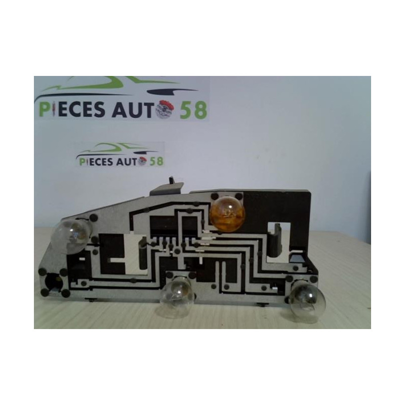 Platine feu arriere droit PEUGEOT  d’occasion